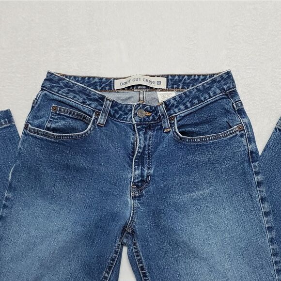 VINTAGE 1990s GAP Boot Cut Capri Jeans Mid Rise Mid Wash Cropped USA Made 6 Reg - Picture 5 of 11